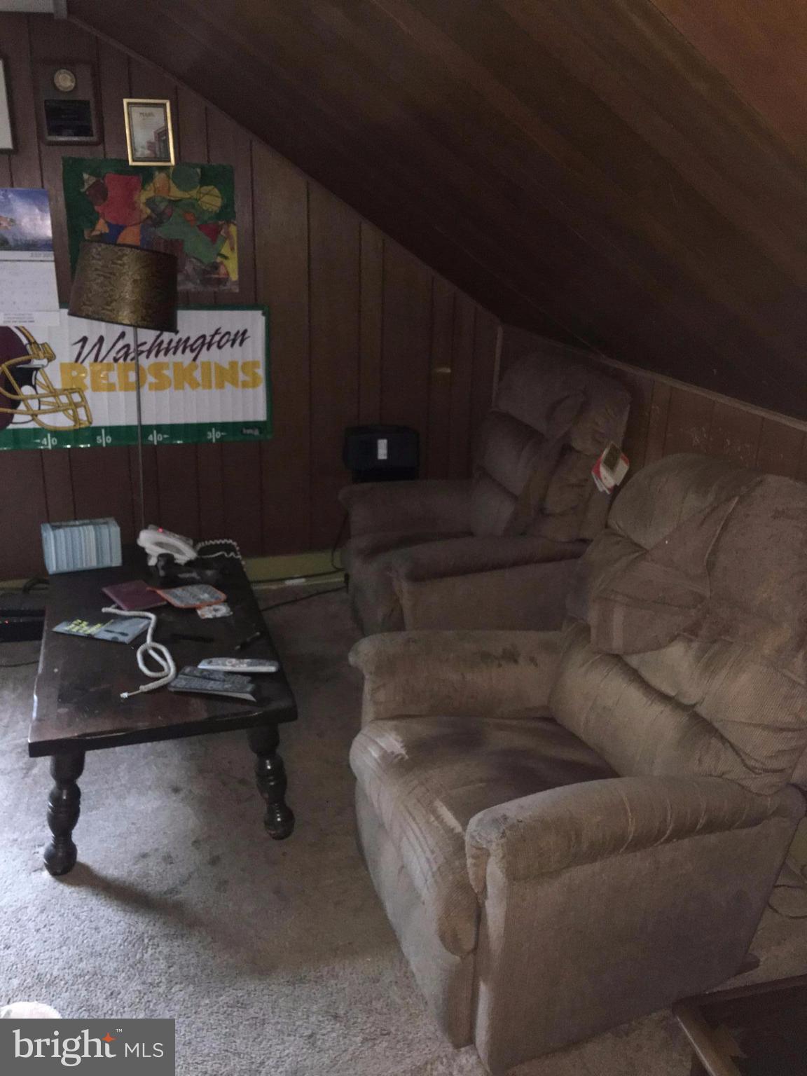 308 Baltimore Road Rockville, MD 20850 - Photo 21 of 23 Living Room
