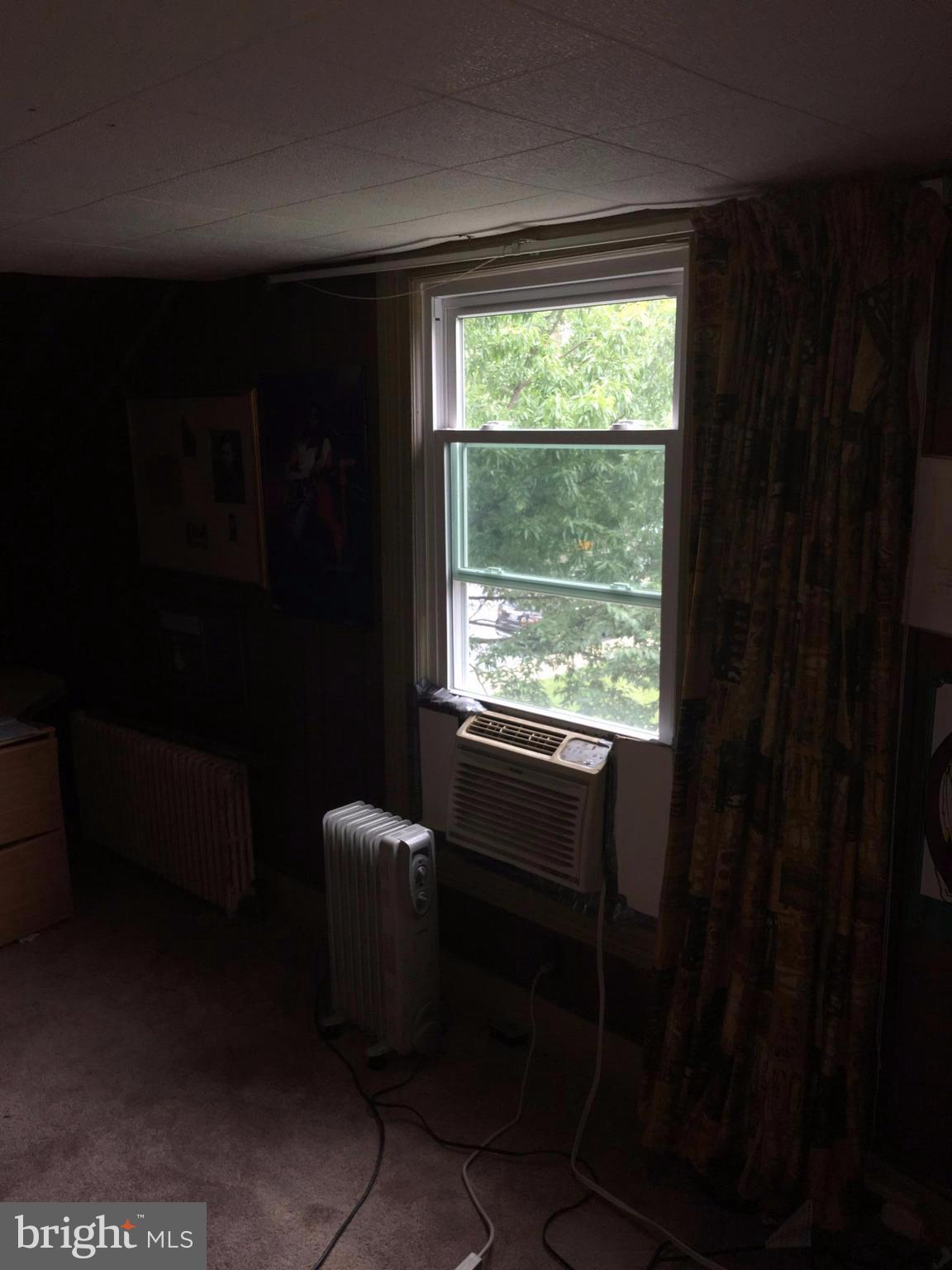 308 Baltimore Road Rockville, MD 20850 - Photo 22 of 23 Bedroom