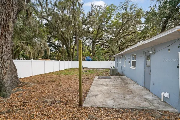 $284,000 | 42210 West Lakeview Drive, Altoona, FL 32702