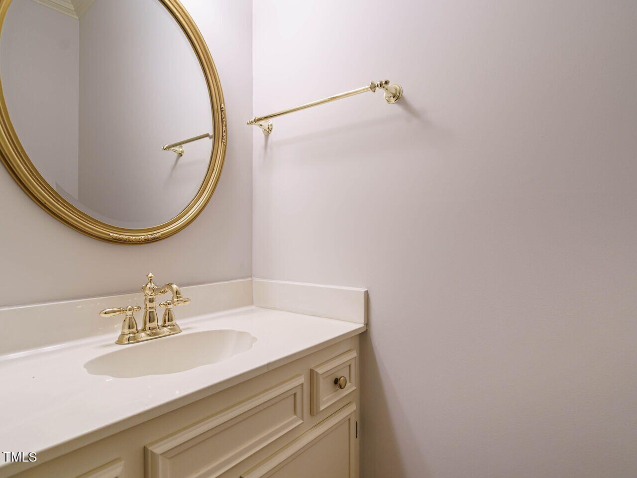 3339 Ridgecrest Court Raleigh, NC 27607 - Photo 25 of 45 020-1280x960-half-bath