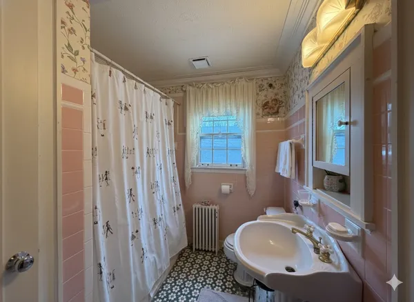 $785,000 | 502 South I Oka Avenue, Mount Prospect, IL 60056