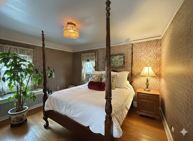 $785,000 | 502 South I Oka Avenue, Mount Prospect, IL 60056