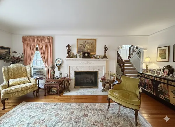 $785,000 | 502 South I Oka Avenue, Mount Prospect, IL 60056