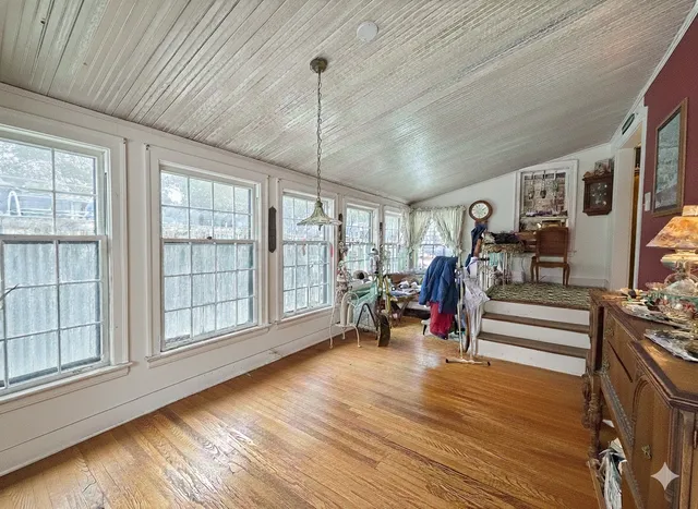 $785,000 | 502 South I Oka Avenue, Mount Prospect, IL 60056