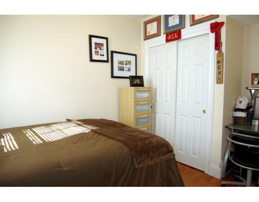 662 East 7th Street, Unit 3 Boston, MA 02127 - Photo 8 of 10