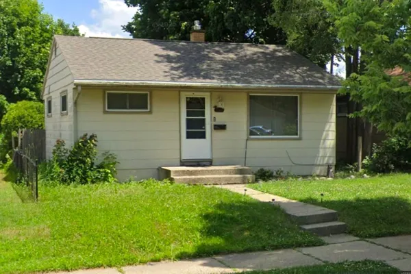 $130,000 | 5668 North 70th Street, Milwaukee, WI 53218