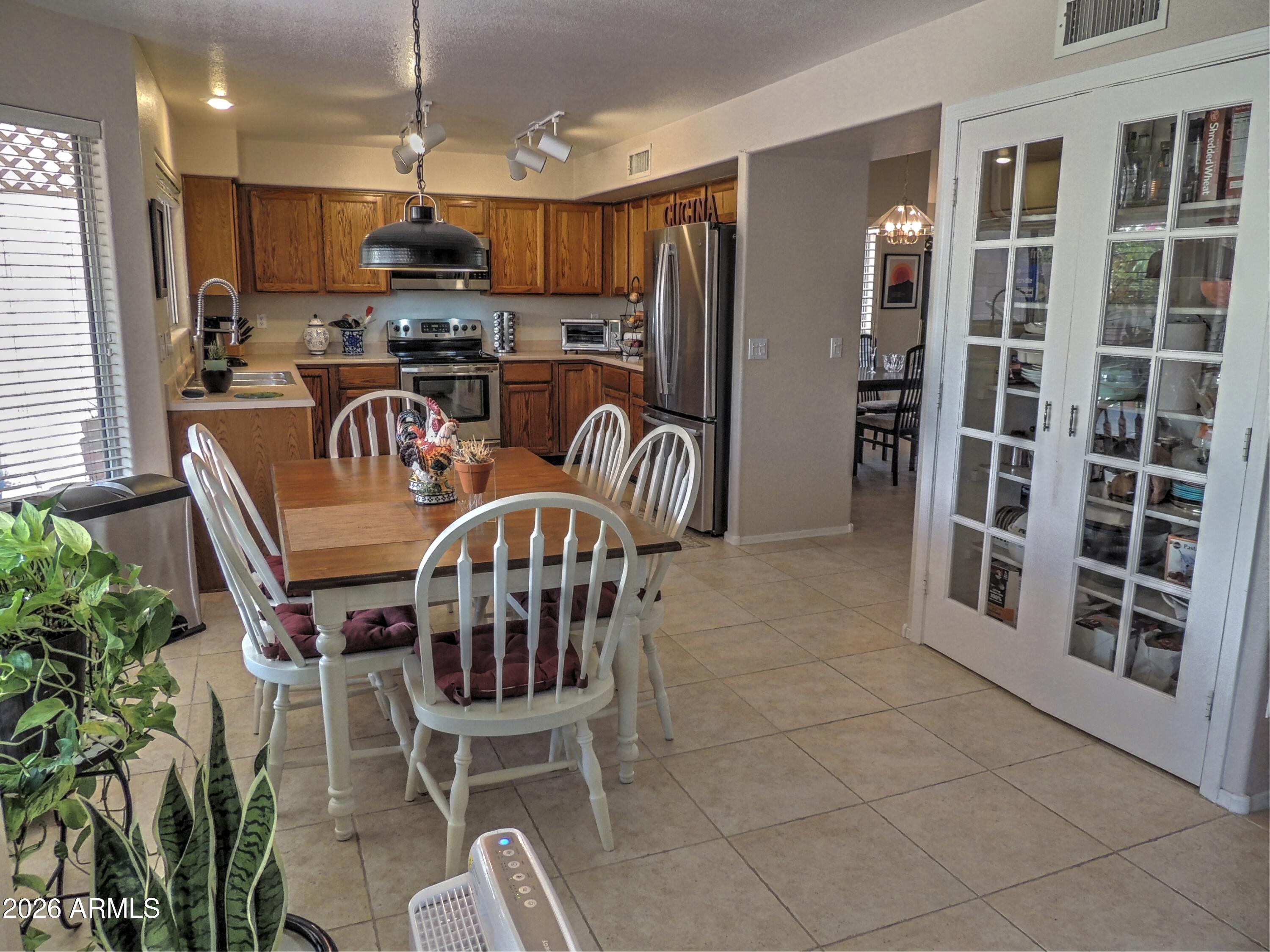 4309 East Rockledge Road Phoenix, AZ 85044 - Photo 5 of 28 4
