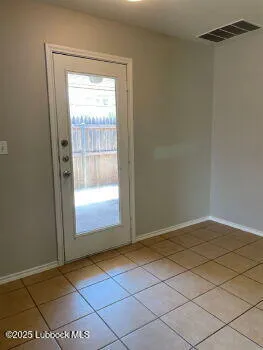 $1,200 | 301 North Brentwood Avenue, Unit A, Lubbock, TX 79416