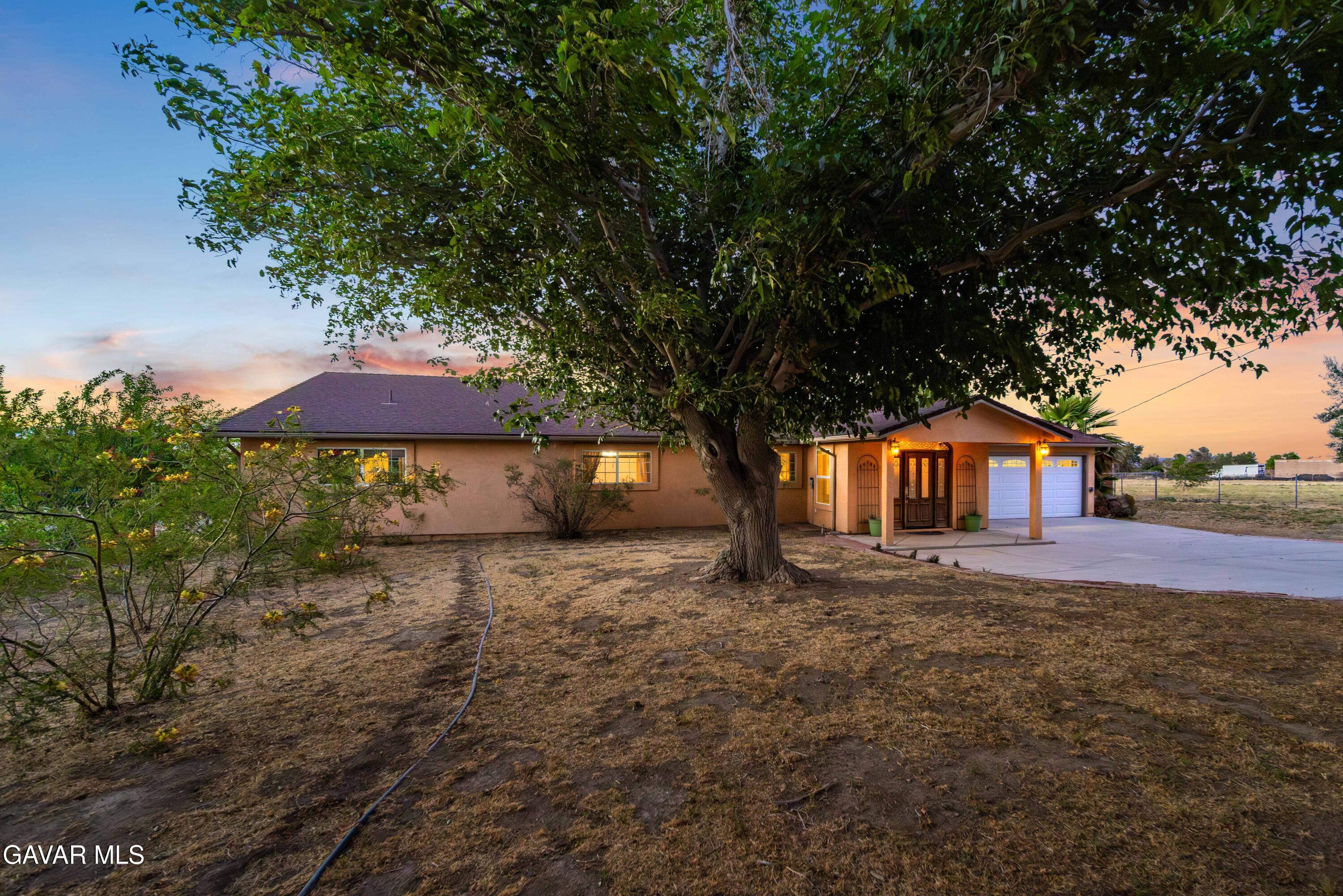 28241 Lancaster Road Lancaster, CA 93536 - Photo 2 of 59 2