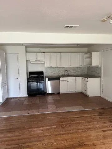 $1,800 | 1914 Westcrest Drive, Houston, TX 77055