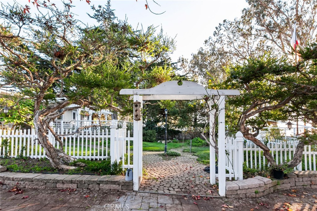 193 Main Street Morro Bay, CA 93442 - Photo 26 of 49