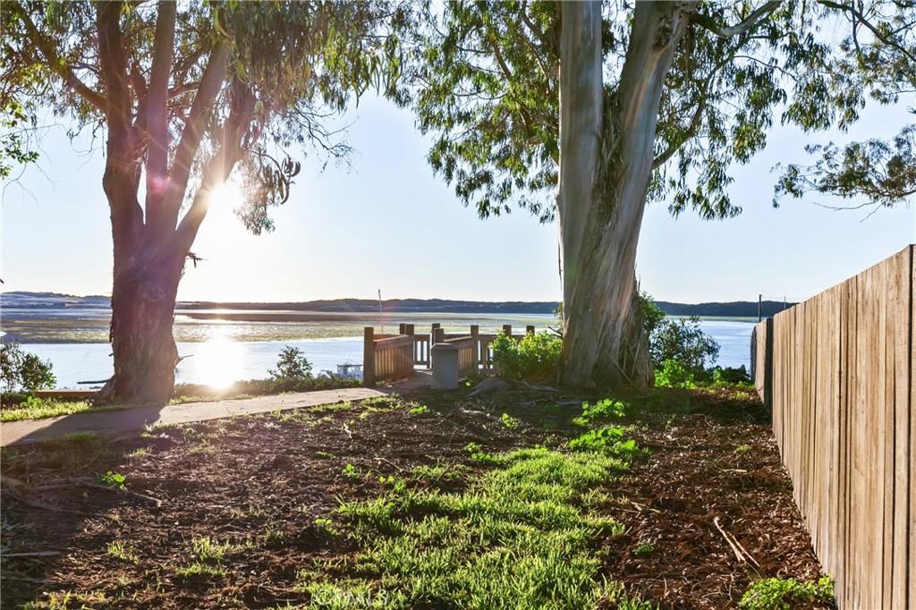 193 Main Street Morro Bay, CA 93442 - Photo 40 of 49 Bayshore Bluff Park