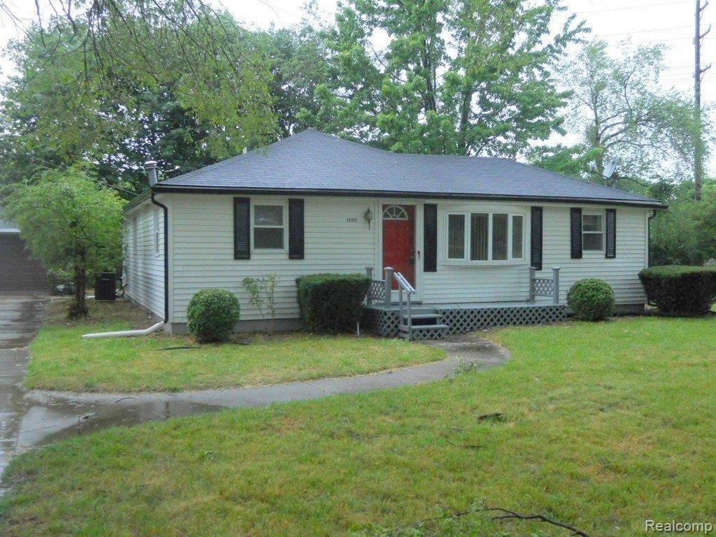 45965 Fairchild Road Macomb, MI 48042 - Photo 1 of 19 Fairchild 020.jpg