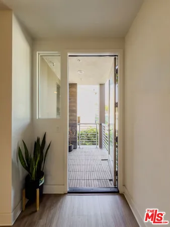 $4,995 | 2111 North Cahuenga Boulevard, Unit 2, Los Angeles, CA 90068