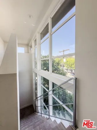 $4,995 | 2111 North Cahuenga Boulevard, Unit 2, Los Angeles, CA 90068