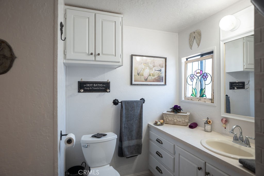 1105 Morro Avenue, Unit 5 Morro Bay, CA 93442 - Photo 11 of 25 Bathroom
