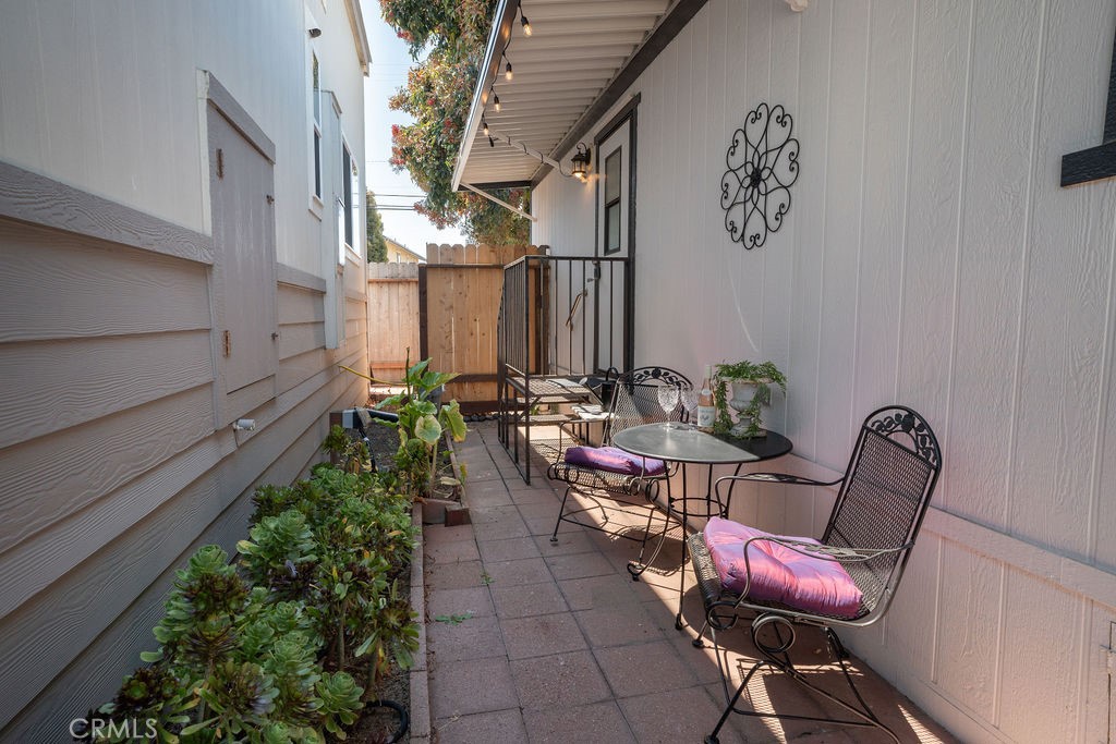 1105 Morro Avenue, Unit 5 Morro Bay, CA 93442 - Photo 3 of 25 Patio