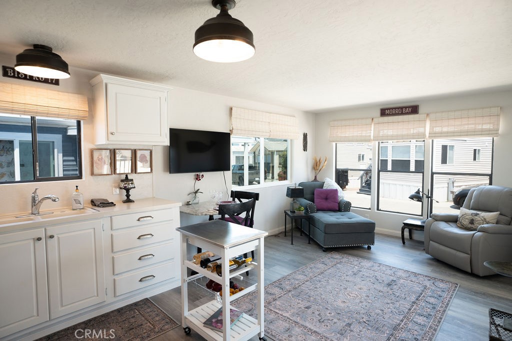 1105 Morro Avenue, Unit 5 Morro Bay, CA 93442 - Photo 7 of 25 Open concept Kitchen and Living room