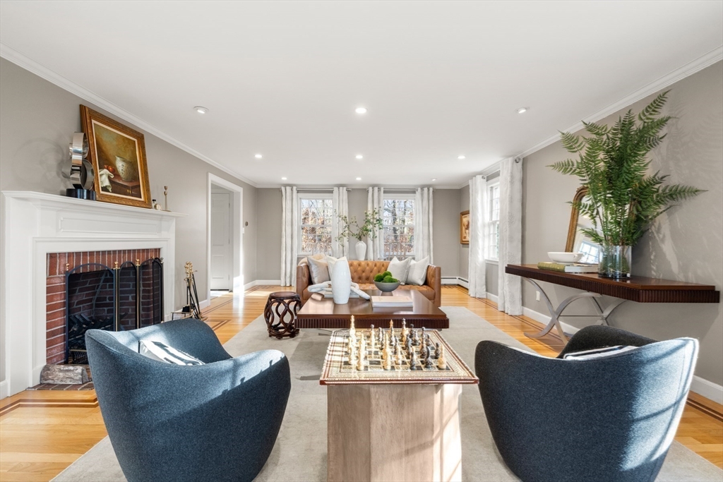 84 Royalston Road Wellesley, MA 02481 - Photo 13 of 42