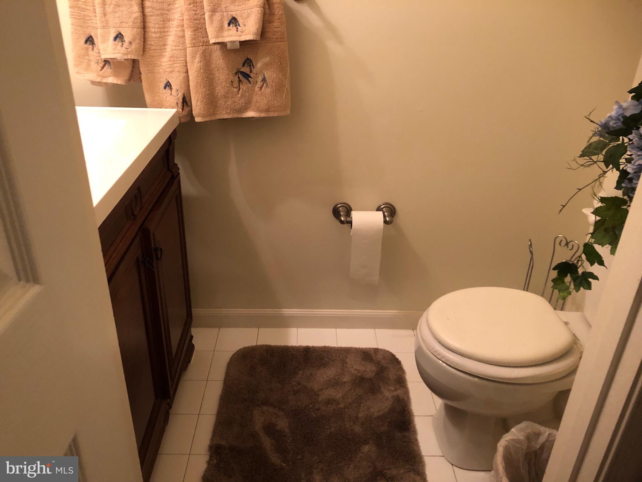 9258 Piscataway Road Clinton, MD 20735 - Photo 4 of 24 Gallery Image 4