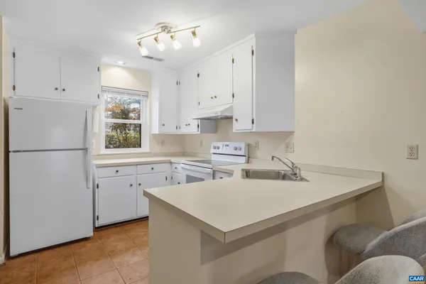 $300,000 | 722 Exton Court, Charlottesville, VA 22901