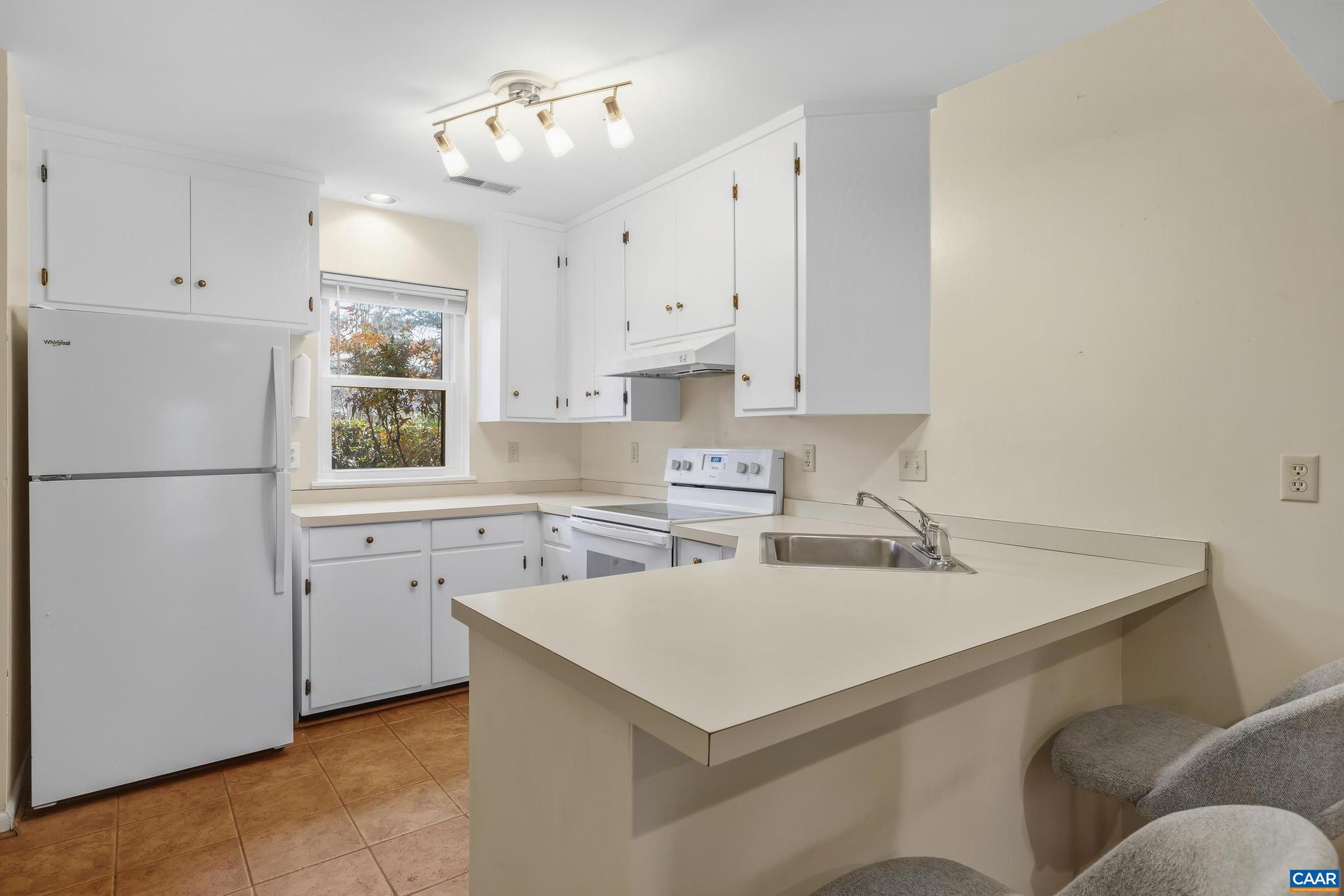 722 Exton Court Charlottesville, VA 22901 - Photo 12 of 24