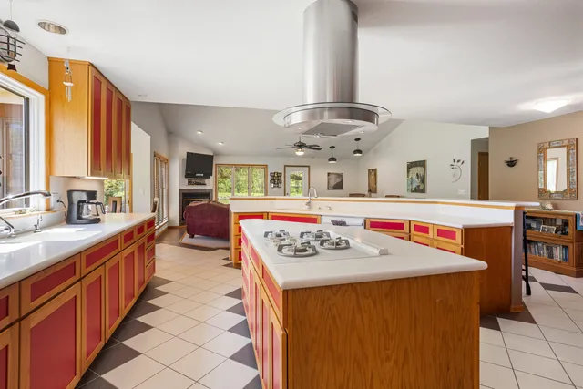 $899,900 | 3262 Greenwood Drive, Dewey, IL 61840