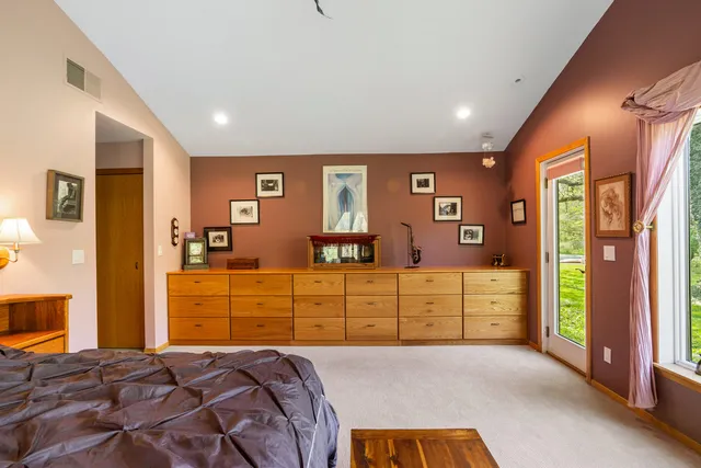 $899,900 | 3262 Greenwood Drive, Dewey, IL 61840