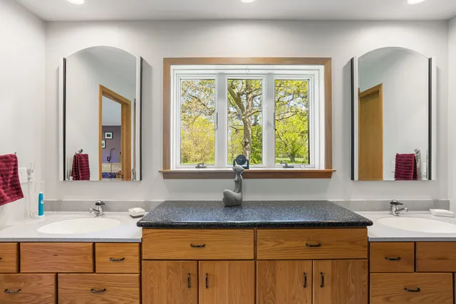 $899,900 | 3262 Greenwood Drive, Dewey, IL 61840