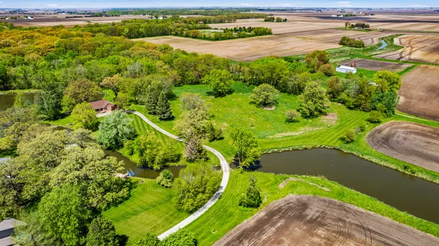 $899,900 | 3262 Greenwood Drive, Dewey, IL 61840