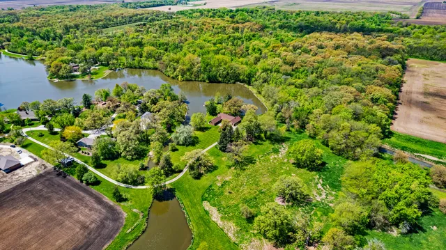 $899,900 | 3262 Greenwood Drive, Dewey, IL 61840