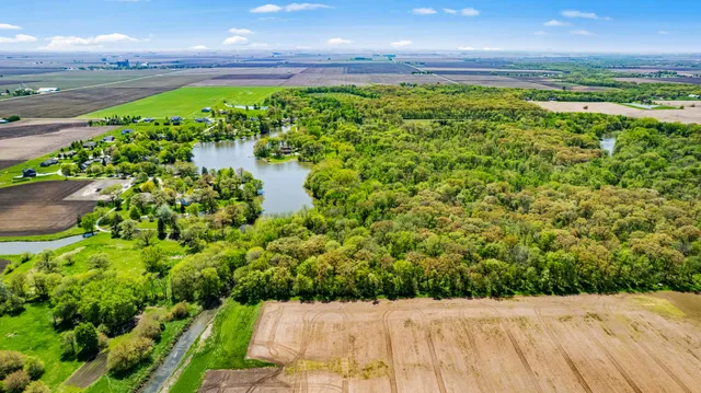 $899,900 | 3262 Greenwood Drive, Dewey, IL 61840