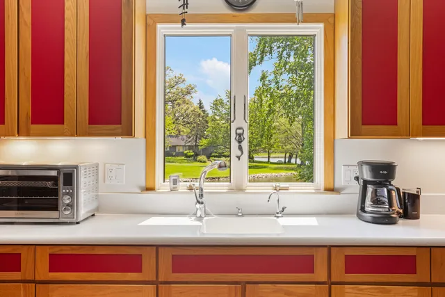 $899,900 | 3262 Greenwood Drive, Dewey, IL 61840