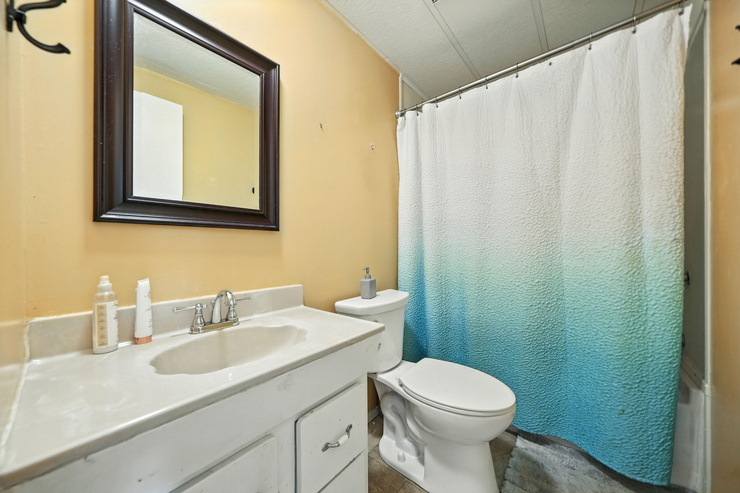 3757 Magnums Way Redding, CA 96003 - Photo 20 of 44 IMG-19