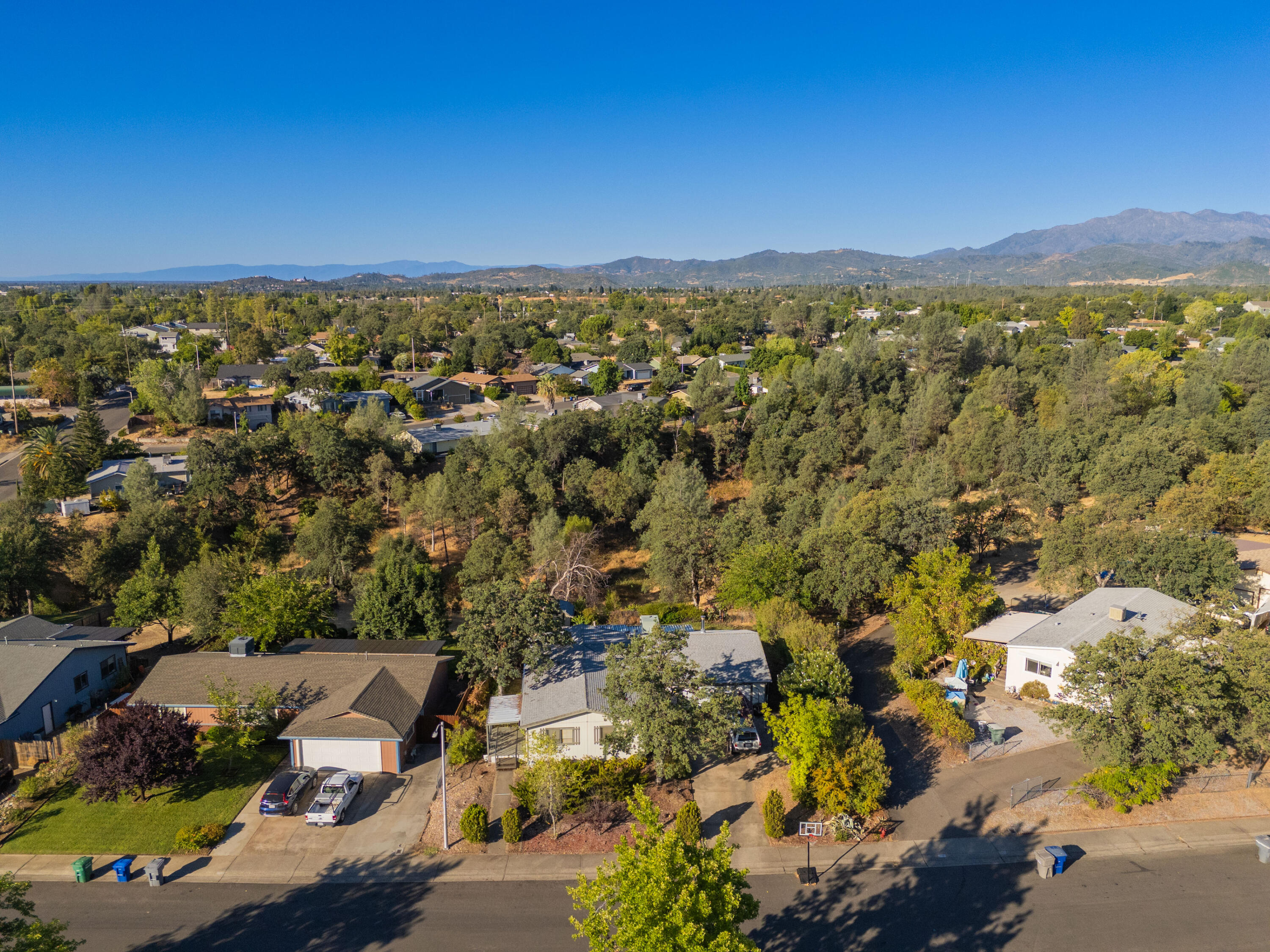 3757 Magnums Way Redding, CA 96003 - Photo 35 of 44 IMG-35