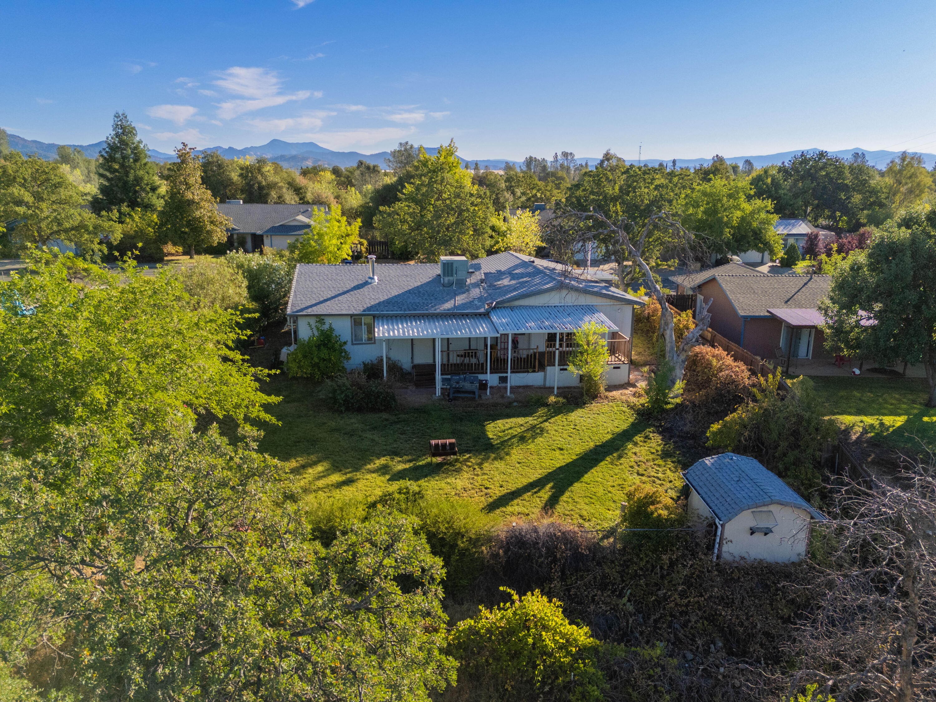 3757 Magnums Way Redding, CA 96003 - Photo 5 of 44 IMG-39