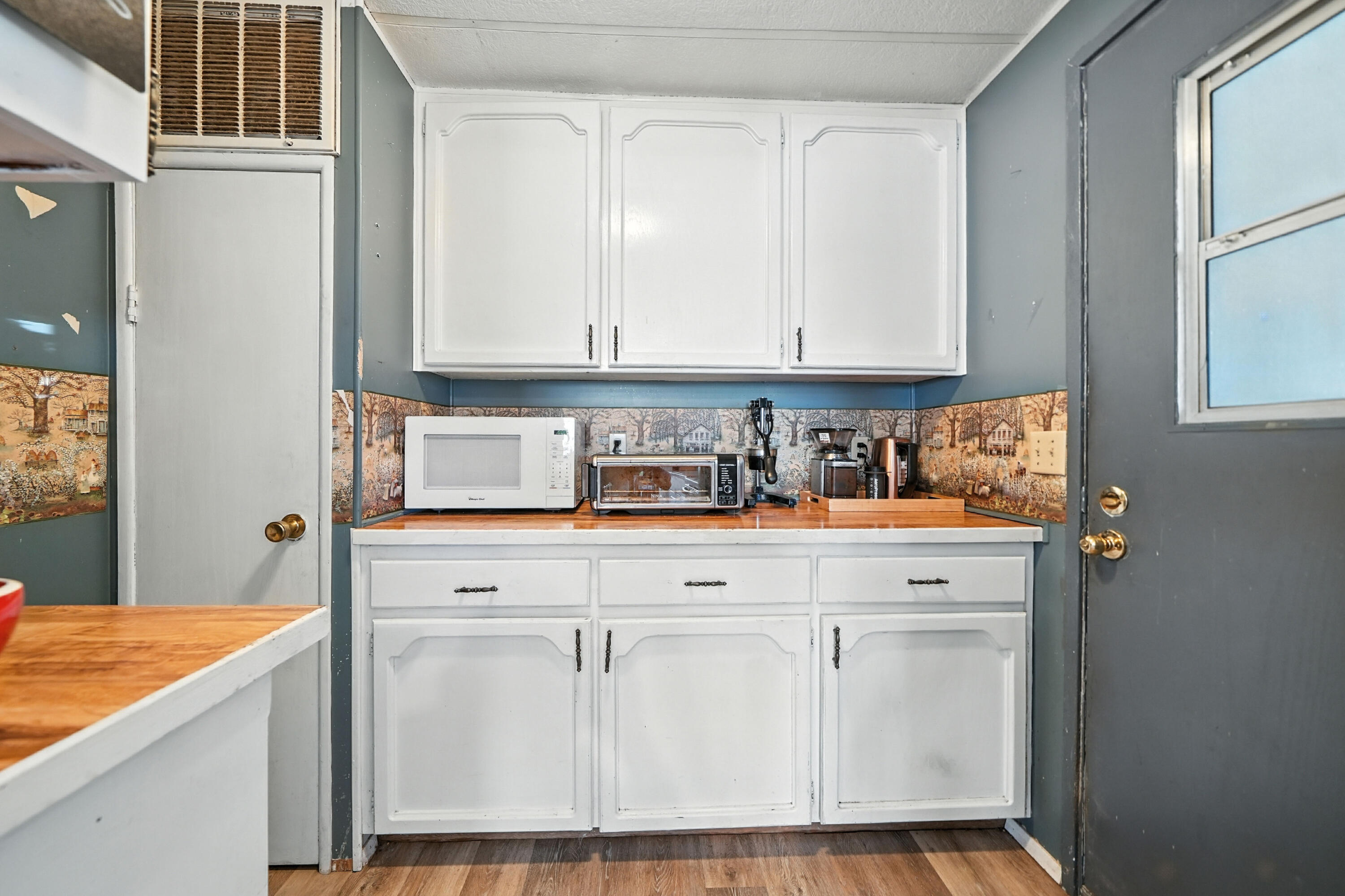 3757 Magnums Way Redding, CA 96003 - Photo 6 of 44 IMG-11