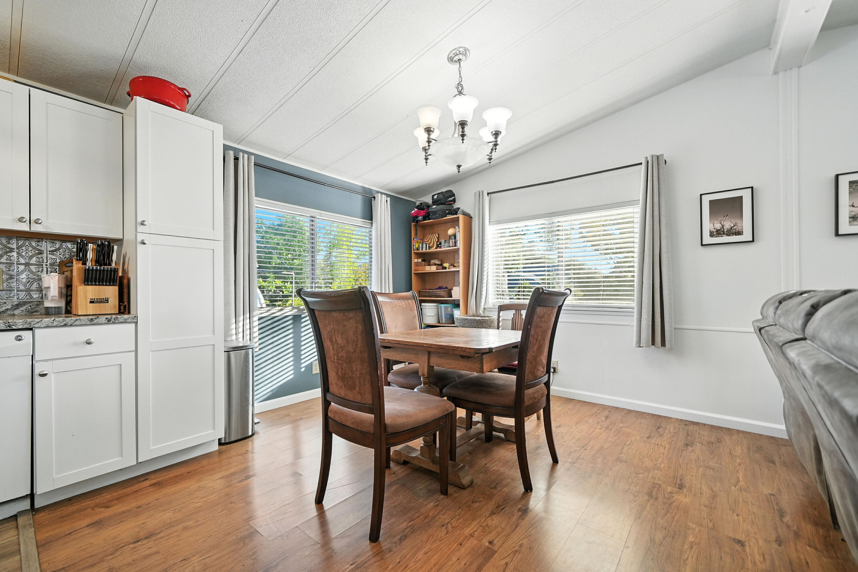 3757 Magnums Way Redding, CA 96003 - Photo 10 of 44 IMG-13