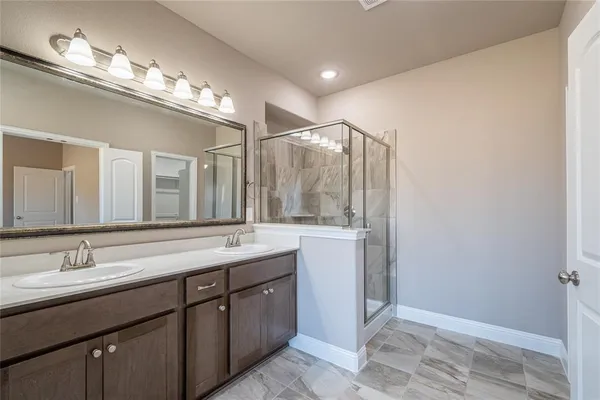 $1,899 | 604 Sycamore Drive, Greenville, TX 75402