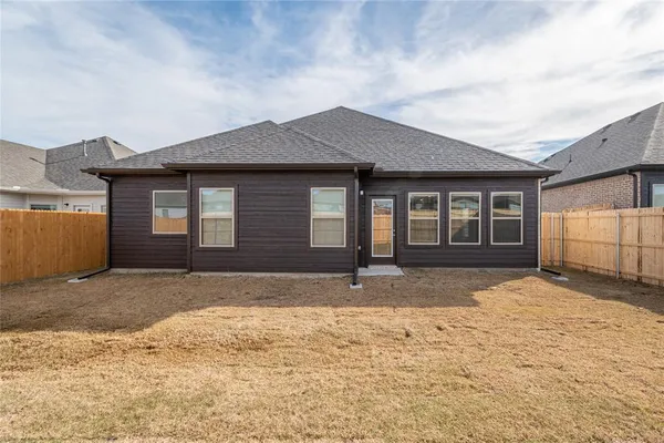 $1,899 | 604 Sycamore Drive, Greenville, TX 75402