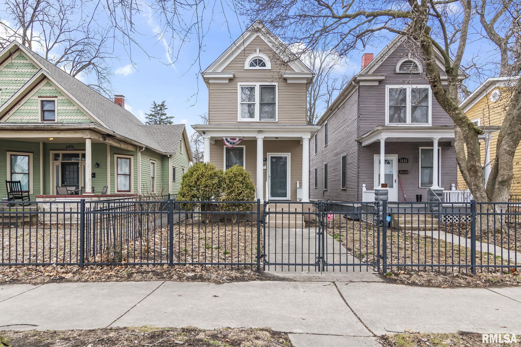 1129 North 5th Street Springfield, IL 62702 - Photo 1 of 33