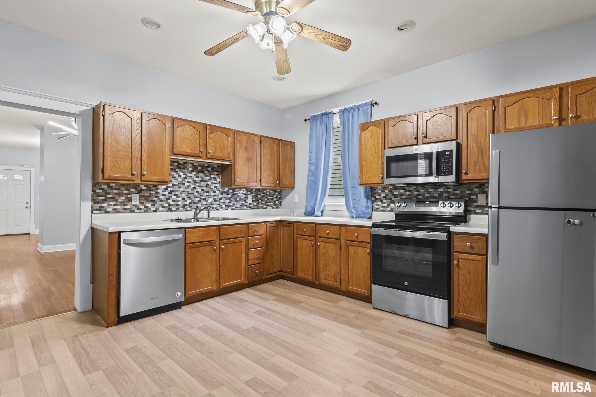 1129 North 5th Street Springfield, IL 62702 - Photo 12 of 33