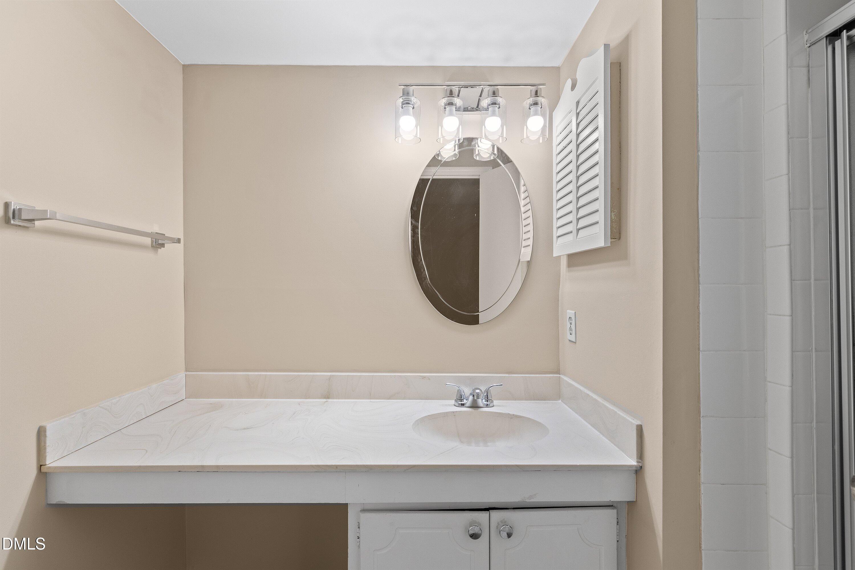 5804 Caledonia Street Raleigh, NC 27609 - Photo 26 of 42 30-5804 Caledonia St_4393