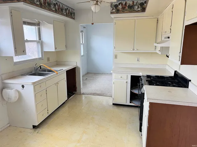 $139,900 | 3133 River Drive, Rochester, IN 46975