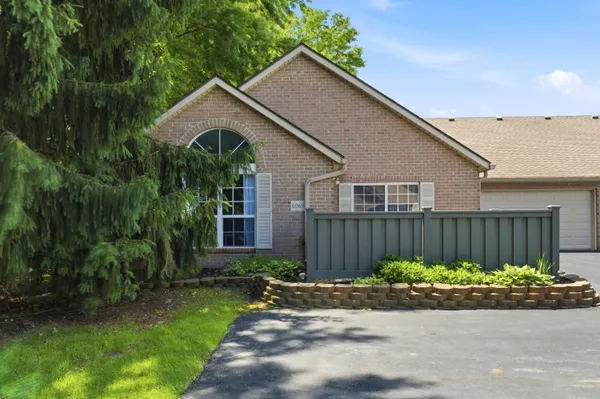 $289,000 | 6069 Blendon Chase Drive, Unit 17, Westerville, OH 43081