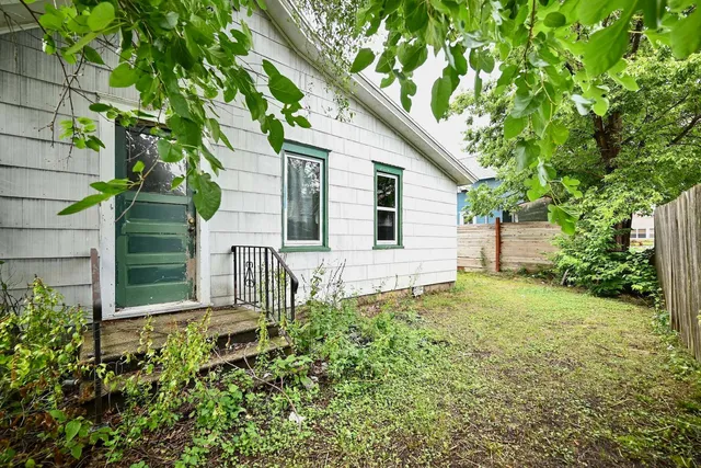 $163,000 | 460 Lafayette Street, Winona, MN 55987