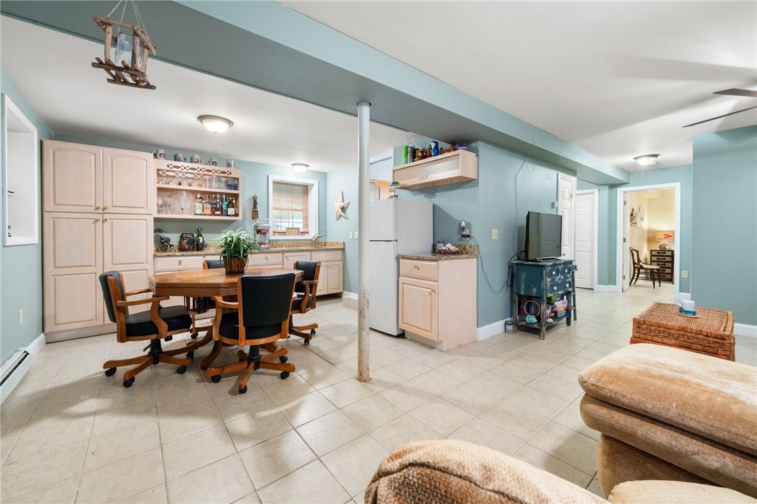 24 Quannacut Road Westerly, RI 02891 - Photo 12 of 20