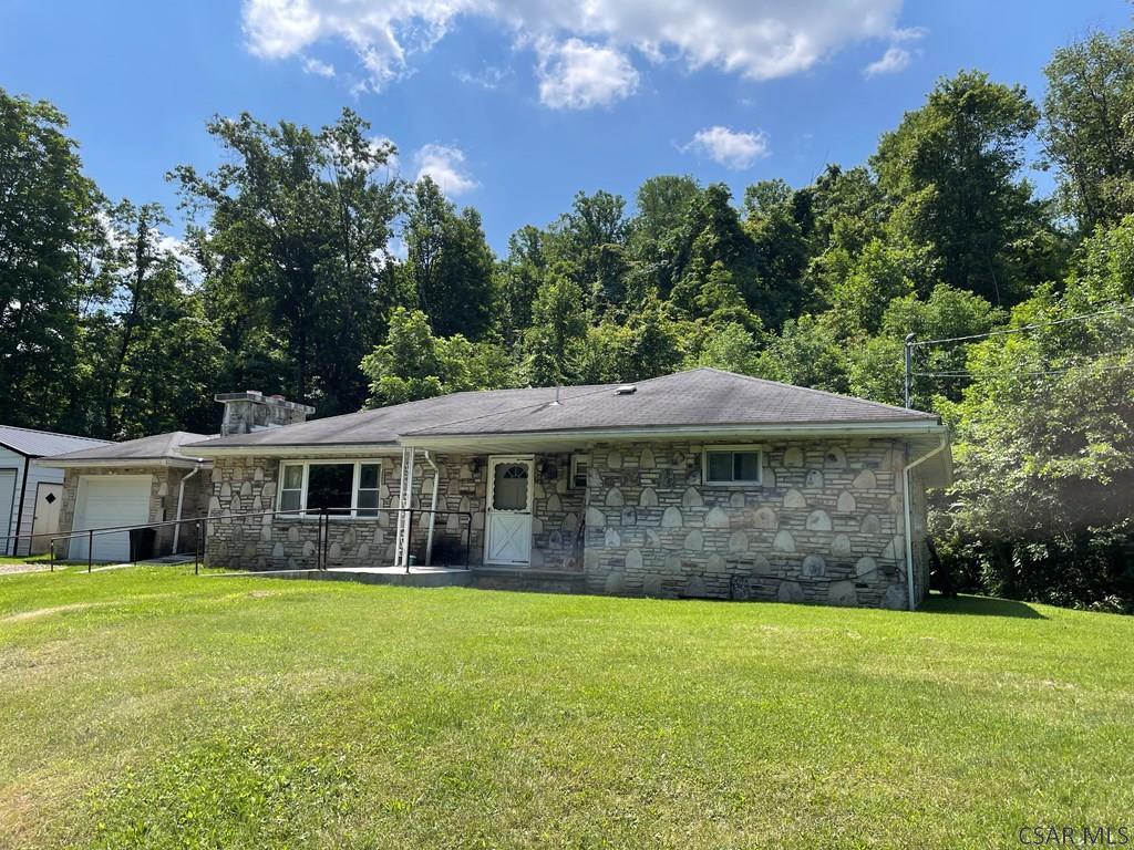 169 Country Club Road Johnstown, PA 15905 - Photo 3 of 31 Gallery Image 3