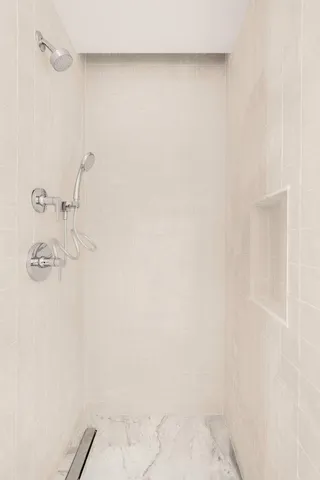 $1,999,000 | 221 East 48th Street, Unit PH | Midtown East