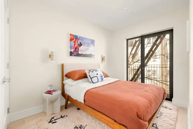 $1,999,000 | 221 East 48th Street, Unit PH | Midtown East